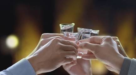 如果你從不喝酒會發(fā)生什么?也許收拾殘局的就是你。